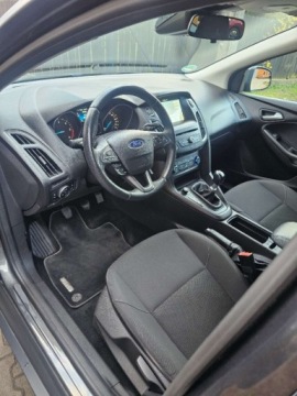 Ford Focus III Kombi Facelifting 1.5 TDCi 120KM 2017 Ford Focus navi grz. fotele grz. kierownica ALU 18 2x kola 1.5, zdjęcie 9