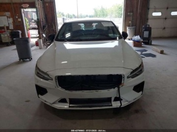 Volvo S60 III 2024 Volvo S60 Recharge Plug-In Hybrid T8 Core Dark Theme 2024 2.0l 2.0 Hybryda, zdjęcie 7