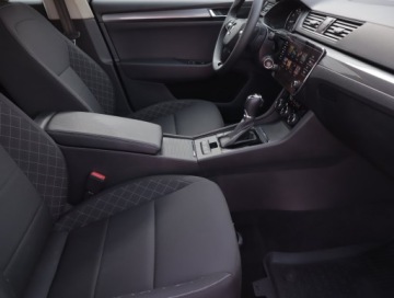 Skoda Superb III Kombi Facelifting 1.5 TSI 150KM 2020 Skoda Superb 1.5 TSI, Salon Polska, Automat, zdjęcie 8