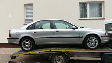 PODHLAVNÍK ZADNÍ SKLÁDACÍ KŮŽE SVĚTLÝ VOLVO S80 I 00R