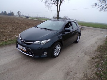 Toyota Auris II Touring Sports D-4D 125 124KM 2013 TOYOTA AURIS 2.0 D4D Z NIEMIEC NAVI ALU SKÓRA, zdjęcie 2