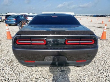 Dodge Challenger III 2022 Dodge Challenger Sxt 2022 3.6l 3.6 Benzyna 303KM, zdjęcie 2