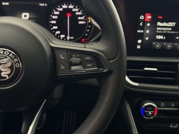 Alfa Romeo Giulia II Sedan Facelifting 2.0 Turbo 200KM 2022 Alfa Romeo Giulia Sprint Kamera cofania Android Auto Nawigacja Salon P, zdjęcie 20