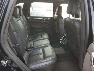Porsche Cayenne II SUV Facelifting 3.0 E-Hybrid 416KM 2017 Porsche Cayenne 2017 PORSCHE CAYENNE SE HYBRID PLATINUM 3.0 Hybryda 416KM, zdjęcie 9