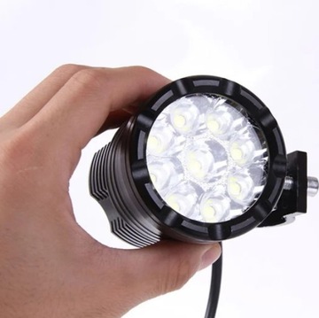 HALOGEN REFLEKTOR 9 LED ŚWIATŁA MOTOCYKLOWE