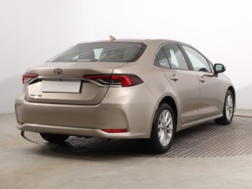 Toyota Corolla XII Sedan 1.5 VVT-i 125KM 2022 Toyota Corolla 1.5 VVT-i, Salon Polska, zdjęcie 4