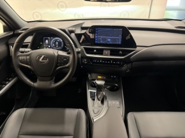Lexus UX Crossover Facelifting 2.0 250h 184KM 2023 Lexus UX 250h GPF F Sport Design 2WD Lexus UX 250h, zdjęcie 2