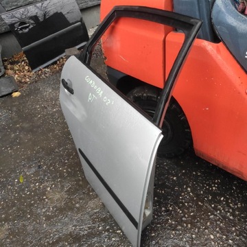 DVEŘE PRAVÉ PRAVÝ ZADNÍ SEAT CORDOBA 2 II 2002R