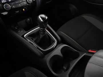 Nissan Qashqai II Crossover Facelifting 1.5 dCi 115KM 2019 Nissan Qashqai PDC klima-auto tempomat, zdjęcie 20