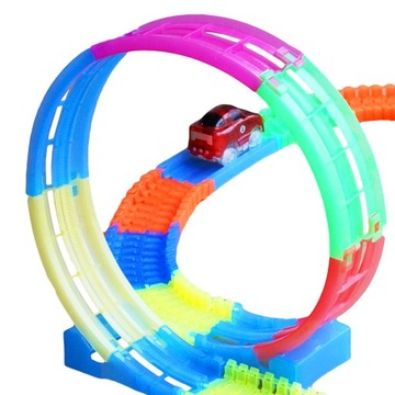 MAGIC TRACKS ŚWIECĄCY TOR SAMOCHODOWY AUTKO