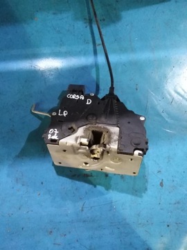 ZAMEK DRZWI LEWY PRZÓD OPEL CORSA D MERIVA B