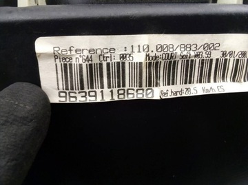 PEUGEOT 607 2001 2230CM3 9639118680 PŘÍSTROJOVÁ DESKA / TACHOMETR STŘED