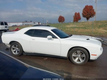 Dodge Challenger III 2022 Dodge Challenger SXT 2022 3.6L 3.6 Benzyna 303KM, zdjęcie 6