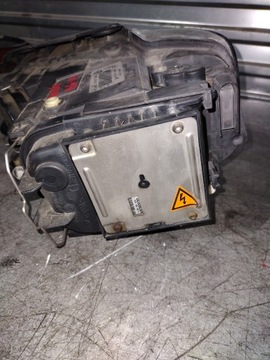 ПРАВАЯ ПЕРЕДНЯЯ ФОНАРЬ КСЕНОНОВАЯ VW PASSAT B6