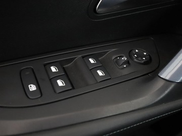 Peugeot 2008 II SUV 1.2 PureTech 130KM 2020 Peugeot 2008 automat virtual cocpit navi klima, zdjęcie 38