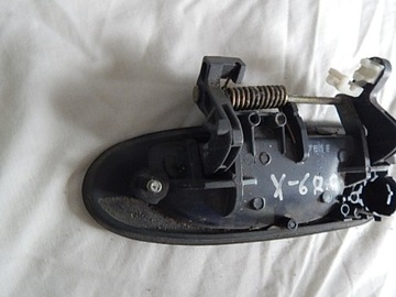 KLIKA VNĚJŠÍ PŘEDNÍ PRAVÁ MAZDA XEDOS 6 2.0 V6 92-99