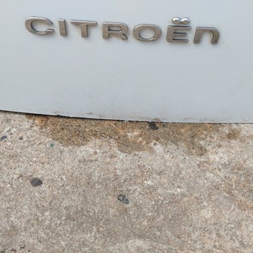 ZNAK ZNAKY VÍKO KUFRU KUFRU ZADNÍ CITROEN C3 II (2009-2013)