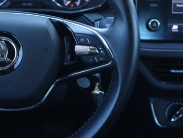 Skoda Fabia IV 1.0 TSI 110KM 2022 Skoda Fabia 1.0 TSI, Salon Polska, Automat, Klima, zdjęcie 19