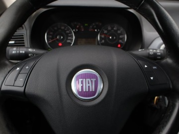 Fiat Punto Grande Punto Hatchback 5d 1.4 8v 77KM 2009 Fiat Grande Punto 1.4, Salon Polska, Klima,ALU, zdjęcie 11