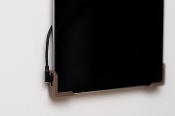 Универсальный настенный держатель для планшета 10 мм.