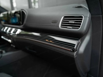 Mercedes GLE V167 SUV AMG Facelifting 3.0 53 435KM 2026 MERCEDES-BENZ GLE AMG 53 4-Matic+ Suv 3.0 (435KM) 2026, zdjęcie 16