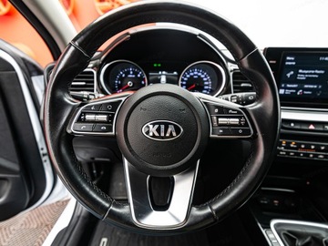 Kia Ceed III Kombi 1.6 CRDi 136KM 2021 KIA Cee&#039;d 1.6 CRDi SCR L Combi 136KM 2021, zdjęcie 10