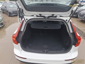 Volvo V60 II  Kombi 2.0 D3 150KM 2019 Volvo V60 2,0 d 150KM automat kamera elektryka alu wspomaganie oplacony, zdjęcie 20