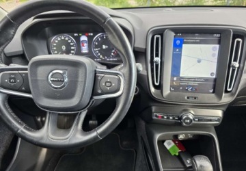 Volvo XC40 Crossover 1.5 T3 156KM 2018 Volvo XC 40 Czarne VOLVO XC40 1.5T Ful Led Alu Navi Grz.kier Kamera 1.5, zdjęcie 23