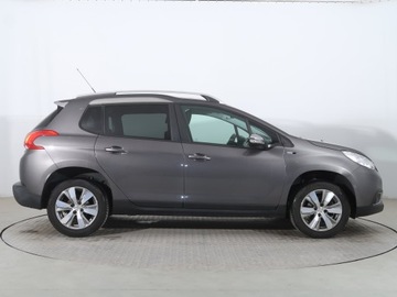 Peugeot 2008 I SUV Facelifting 1.2 PureTech 110KM 2016 Peugeot 2008 1.2 PureTech, Salon Polska, zdjęcie 5