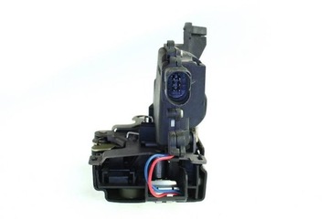 ZAMEK DRZWI TYL PR VW GOLF IV