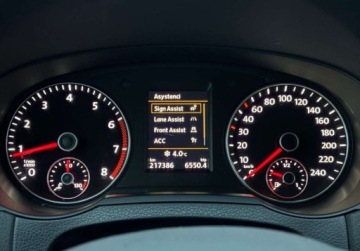 Volkswagen Sharan II Van Facelifting 1.4 TSI 150KM 2022 Volkswagen Sharan 1.4TSI 150KM DSG Highline Bixenon CarPlay FV23 SAlon PL, zdjęcie 25