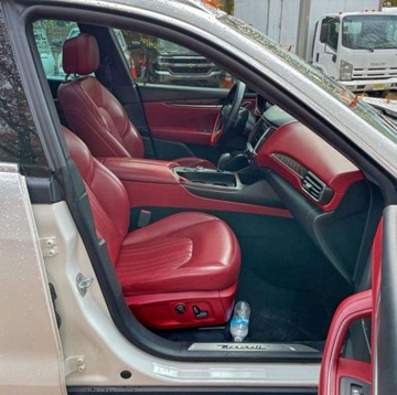 Maserati Levante 2017 Maserati Levante Luxury 2017 3.0l 3.0 Benzyna 345KM, zdjęcie 5