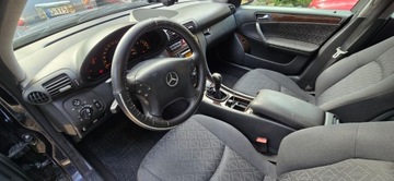 Mercedes Klasa C W203 2003 Mercedes C220 Avangarde-sedan, zdjęcie 12