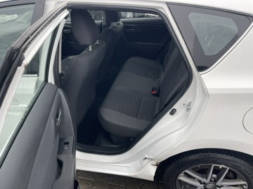 Toyota Auris II Hatchback 5d Facelifting 1.8 Hybrid 136KM 2017 Toyota Auris Hybryda Klimatronik Podgrz. Kamera, zdjęcie 8