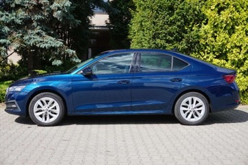 Skoda Octavia IV Liftback 2.0 TDI 150KM 2022 Skoda Octavia 2.0TDI DSG, 150KM, LaneAssist, Kamera cofania, salonPL, Temp, zdjęcie 3
