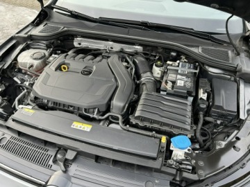Volkswagen Golf VIII Variant 1.5 eTSI 150KM 2021 Volkswagen Golf 1.5 TSi DSG R-Line, zdjęcie 33