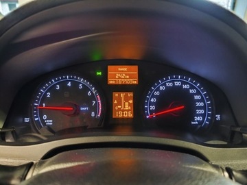 Toyota Avensis III Sedan Facelifting 1.8 Valvematic 147KM 2013 Toyota Avensis 1.8 benzyna, Salon Polska, Pierwszy właściciel, zdjęcie 12