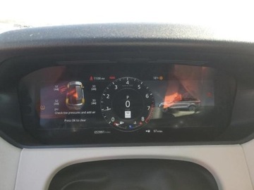 Land Rover Range Rover Velar 2019 Land Rover Range Rover Velar Land Rover Range Rover Velar D180 R-Dynamic SE, zdjęcie 9