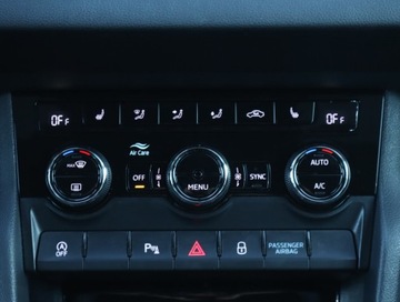 Skoda Karoq Crossover 1.5 TSI ACT 150KM 2018 Skoda Karoq 1.5 TSI, Salon Polska, Serwis ASO, zdjęcie 15