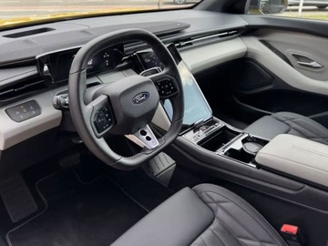 Ford Capri EV 79kWh 340KM 2025 Od ręki - Premium 79 kWh 340KM / Dach panoramiczny, Hak, zdjęcie 6