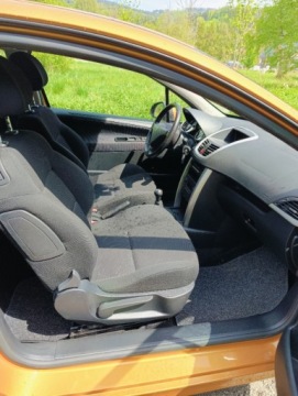 Peugeot 207 Hatchback 5d 1.6 16V 109KM 2007 Peugeot 207 Peugeot 207 2007r 1.6 benzyna 1.6 Benzyna 110KM, zdjęcie 8