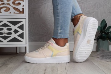 ЖЕНСКАЯ СПОРТИВНАЯ ОБУВЬ КРОССОВКИ НА ШНУРОВКЕ ТОЛСТОЕ ДНО