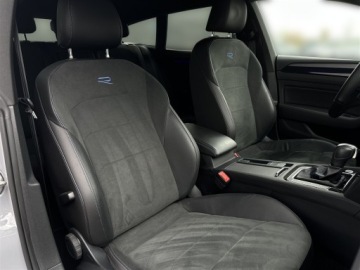 Volkswagen Arteon Shooting Brake R 2.0 TSI 320KM 2023 Volkswagen Arteon 2.0TSI 320KM 4X4 R DSG l DCC, AC, zdjęcie 32