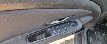 Renault Fluence Sedan 1.6 16V 110KM 2010 Renault Fluence 2010r, 1.6 Benzyna. Lekko uszkodzony lewy tyl. Jezdzi 1.6, zdjęcie 6