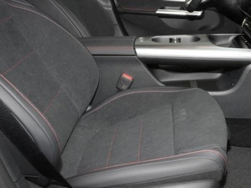 Mercedes CLA C118/X118 2026 MERCEDES-BENZ CLA 250+ AMG Line Sedan (272KM) 2026, zdjęcie 4