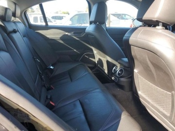 Alfa Romeo Giulia II Sedan Facelifting 2.0 Turbo 280KM 2021 Alfa Romeo Giulia TI 2021 2.0l 2.0 Benzyna 280KM, zdjęcie 9