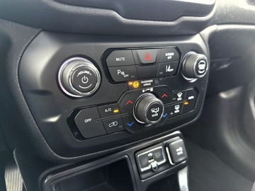 Jeep Renegade SUV Facelifting 1.0 GSE T3 Turbo 120KM 2018 Jeep Renegade GSE T3 Turbo 120KM Limited LED Nawigacja Climatronic Sal, zdjęcie 23