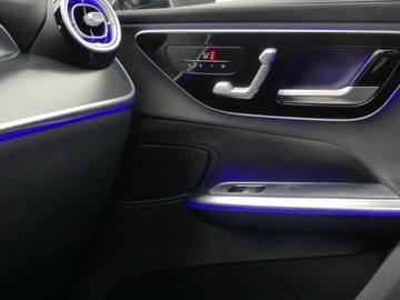 Mercedes GLC C254/X254 Coupe 2.0 200 204KM 2025 MERCEDES-BENZ GLC 200 4-Matic AMG Line 2.0 (204KM) 2025, zdjęcie 7