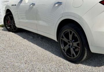 Maserati Levante 3.0 GDI V6 430KM 2019 Maserati Levante Maserati Levante S Q4 3.0 Benzyna 430KM, zdjęcie 26