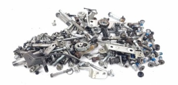 SUZUKI GSX-R 600 K6 06 ŚRUBY